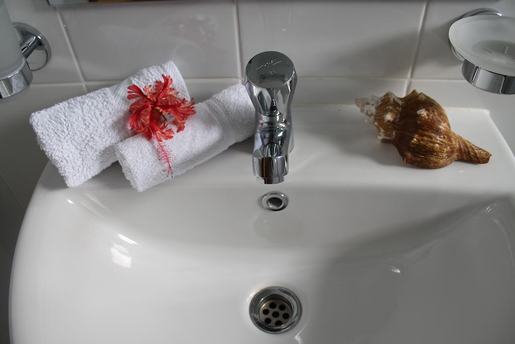 Central Self Catering Apartments Felicite Island Rum bild