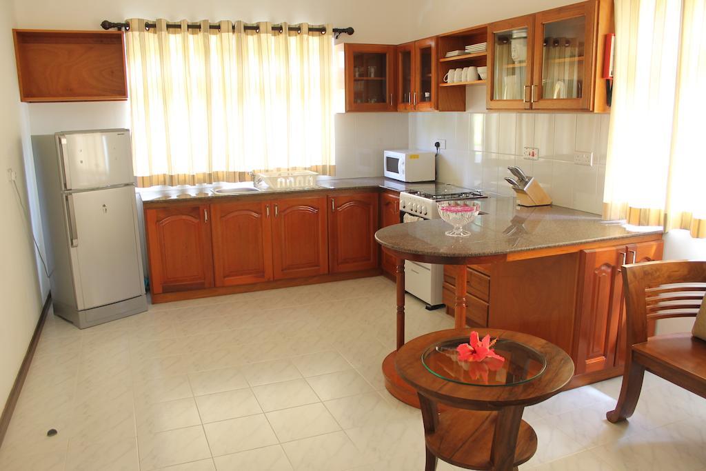 Central Self Catering Apartments Felicite Island Rum bild