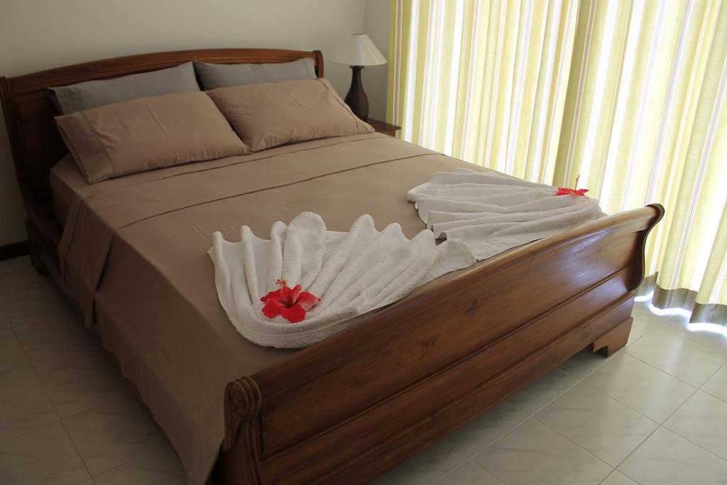 Central Self Catering Apartments Felicite Island Rum bild